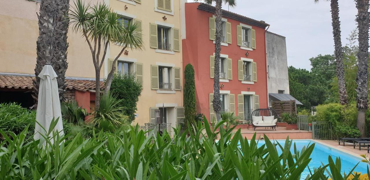 Hotel L'Arena Fréjus Esterno foto