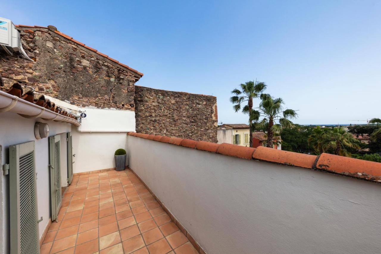 Hotel L'Arena Fréjus Esterno foto