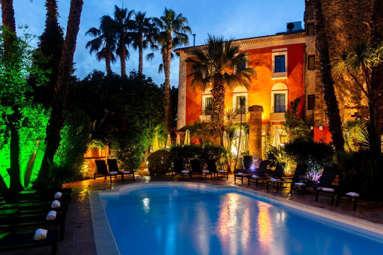 Hotel L'Arena Fréjus Esterno foto