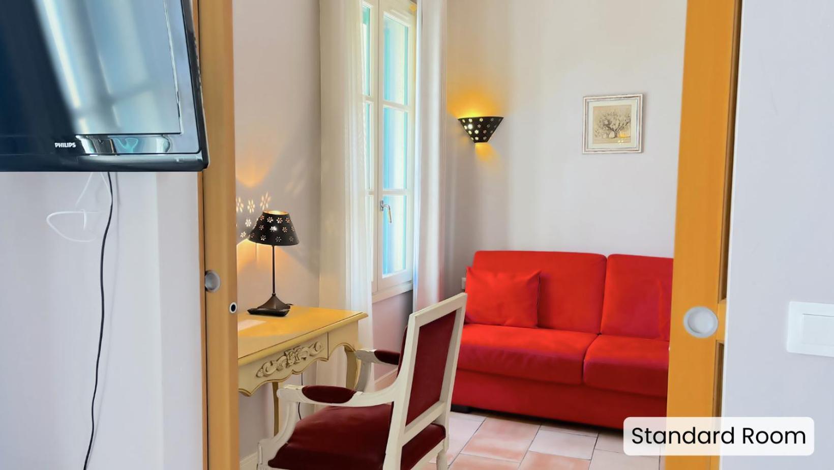 Hotel L'Arena Fréjus Esterno foto