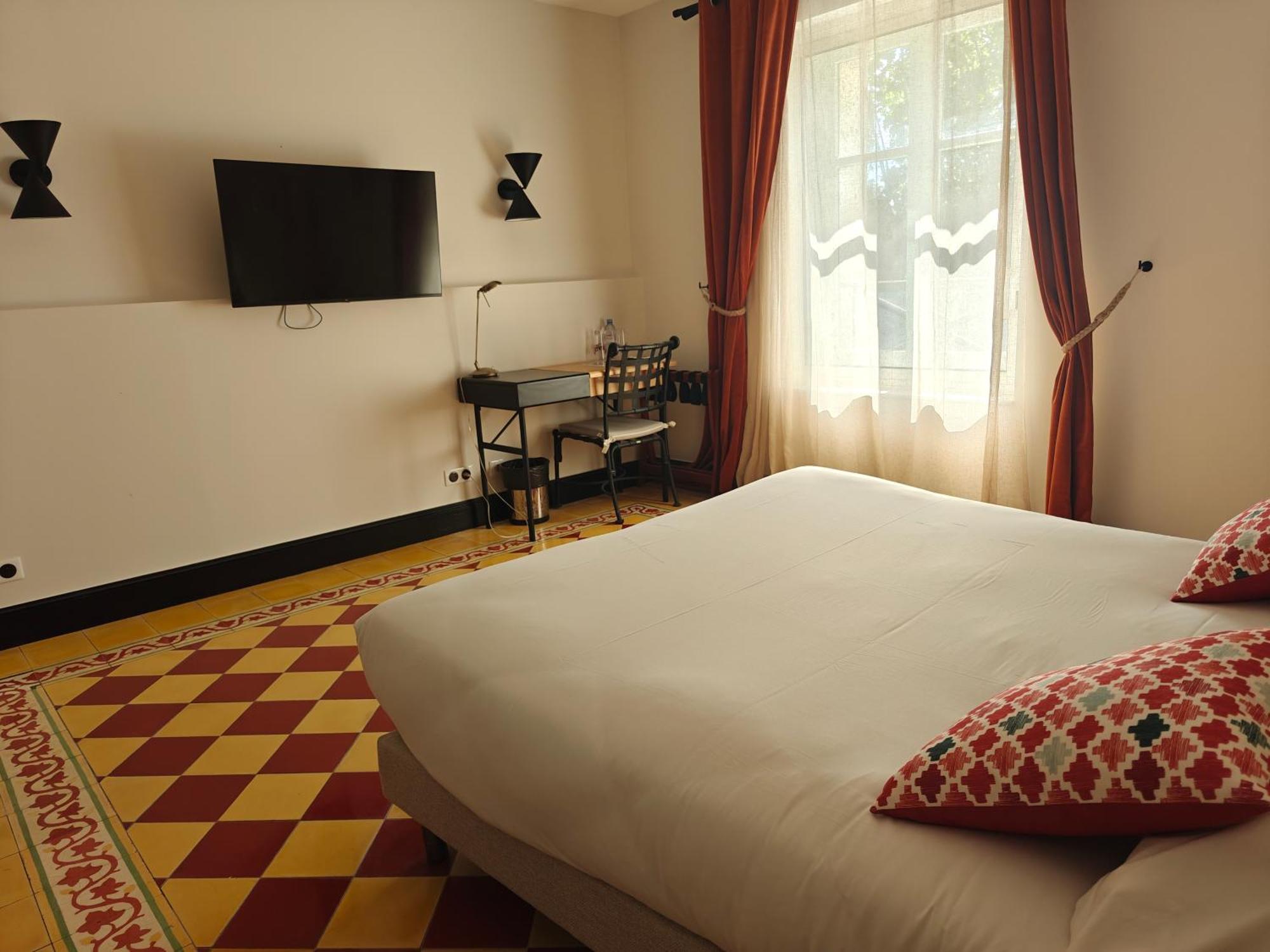 Hotel L'Arena Fréjus Esterno foto