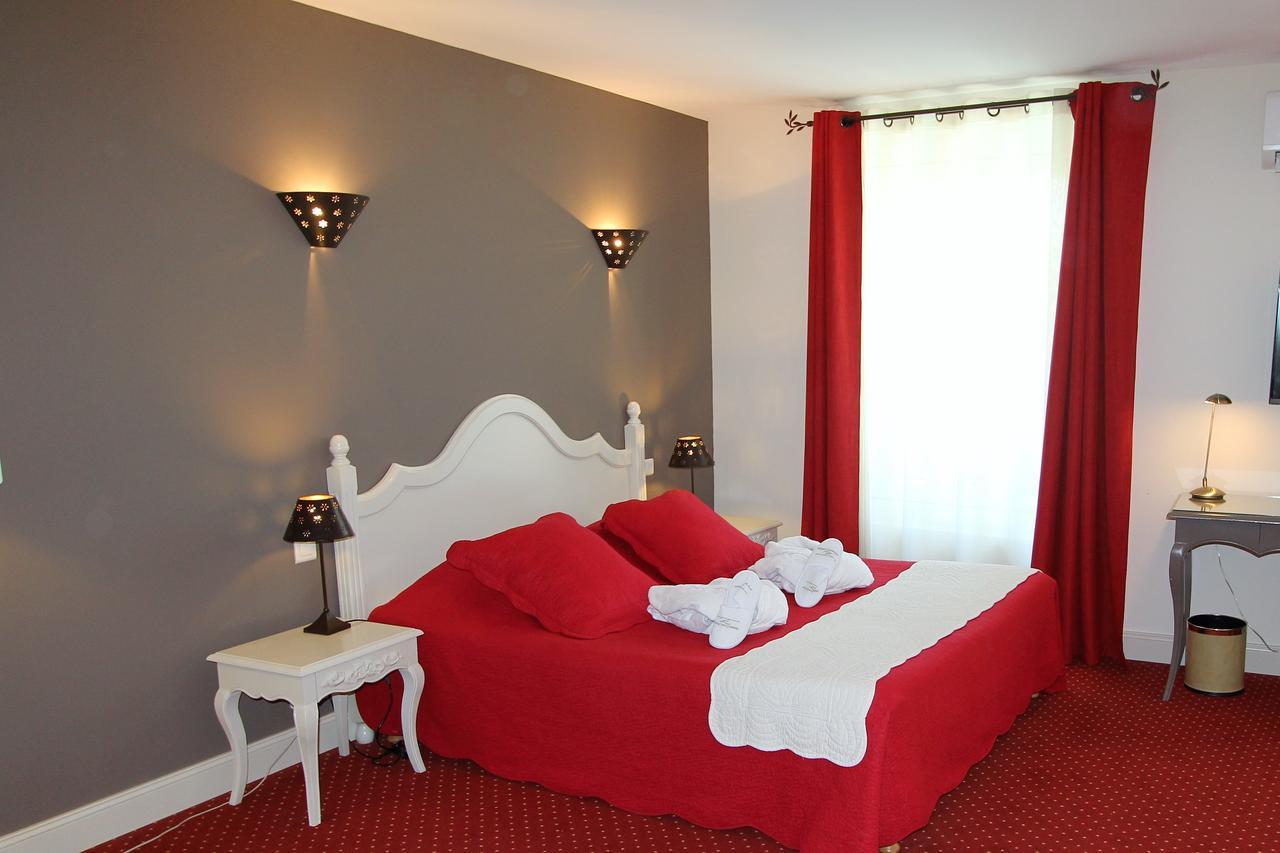 Hotel L'Arena Fréjus Esterno foto